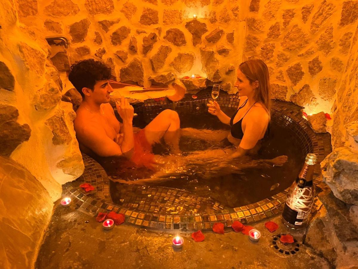 Fortress Jacuzzi Suites Xàtiva Extérieur photo