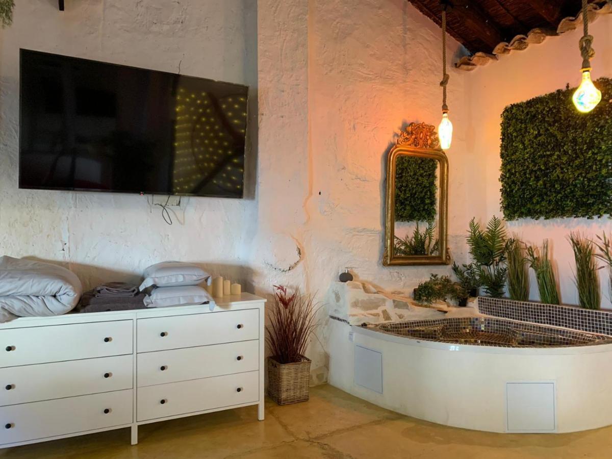 Fortress Jacuzzi Suites Xàtiva Extérieur photo